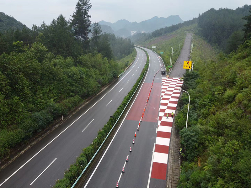 湖南道路標線：提供清晰有效的交通指引